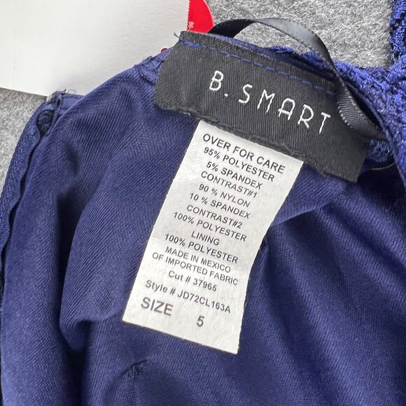 B. Smart Navy Blue‎ Floral Lace Cap Sleeve Fit & Flare Dress Juniors Sz 5 NWT - Picture 4 of 5